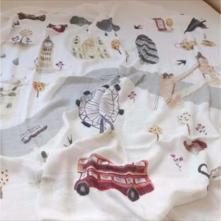 ロンドン・パリ柄二重ガーゼおくるみ