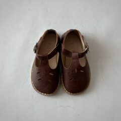 おしゃれでかわいい子ども靴のお取り扱いをはじめました